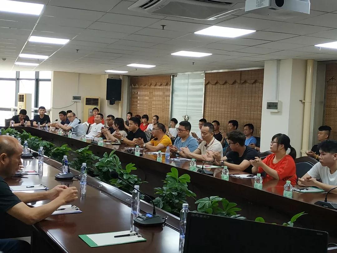 水頭石材進(jìn)口報(bào)關(guān) 福建南安市水頭鎮(zhèn)組織召開(kāi)石材進(jìn)口報(bào)關(guān)相關(guān)問(wèn)題通報(bào)會(huì)