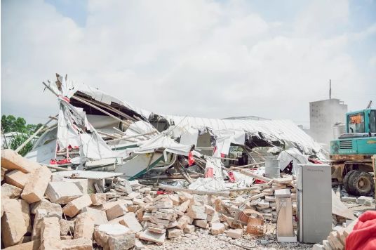 南安市石井鎮“重拳出擊”:取締“三無”石材加工廠,拆除面積總計1670平方米