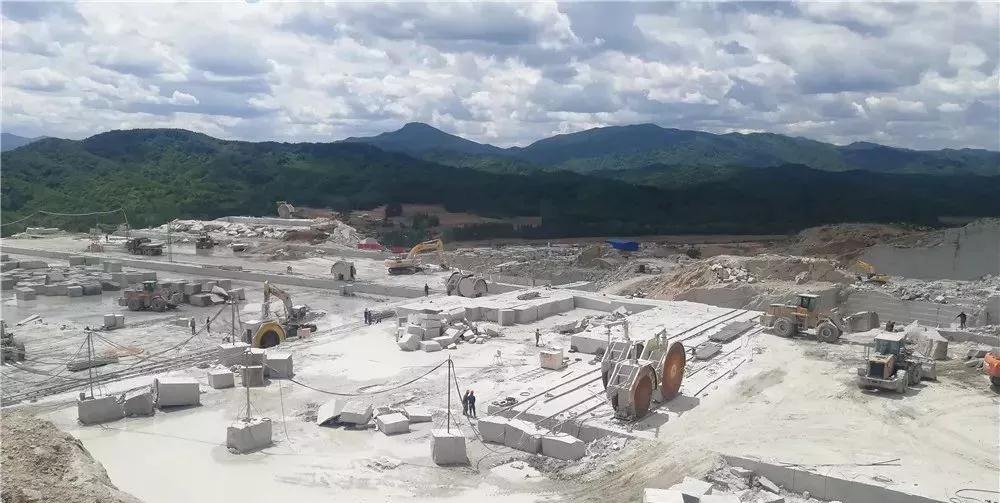吉林天崗(吉林白產地):守綠水青山 練點石成金 蛟河石材產業升級現“鯰魚效應”