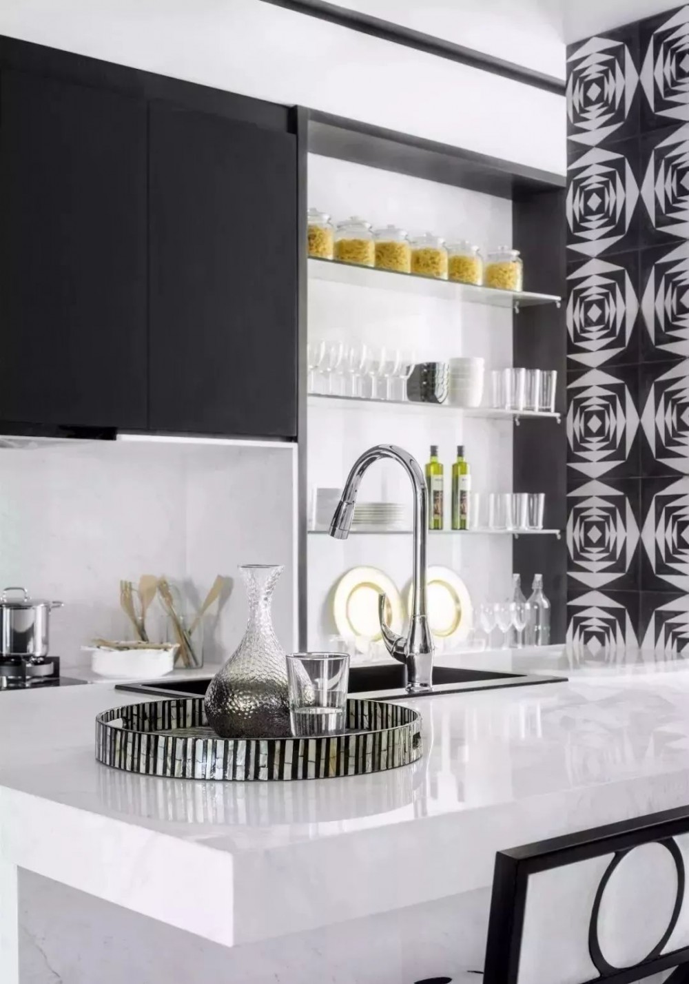 另類石材設(shè)計，大理石拼花還可以這樣設(shè)計著拼