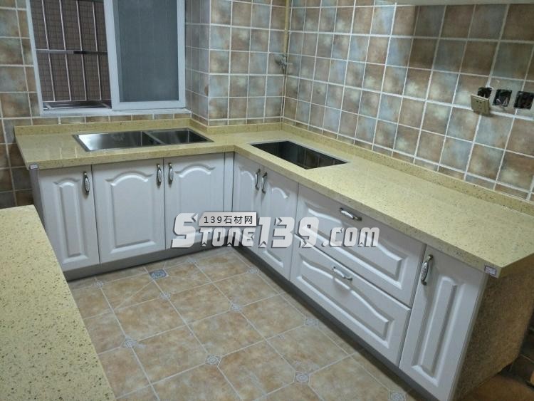 廚房臺面選石英石 如果開裂后是換還是修