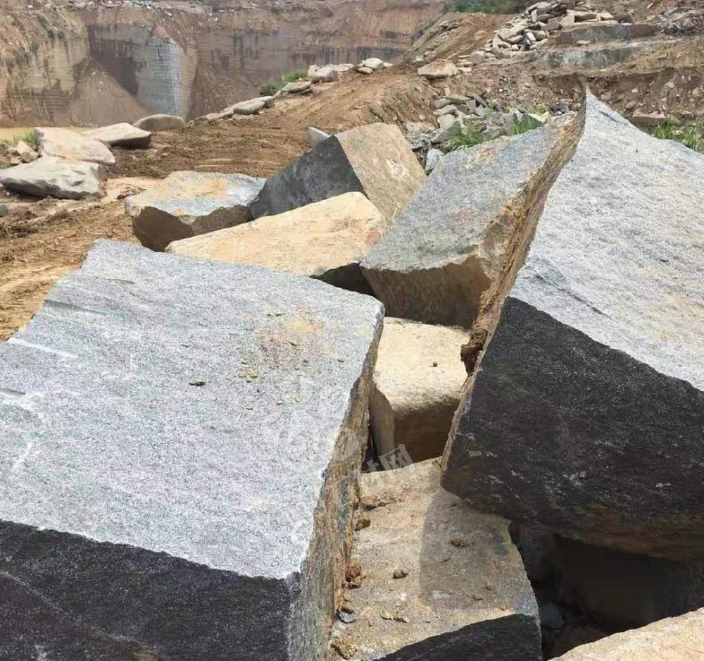 杭州芝麻黑廠家金龍石材推出江浙地區完美替代福建654的花崗巖產品