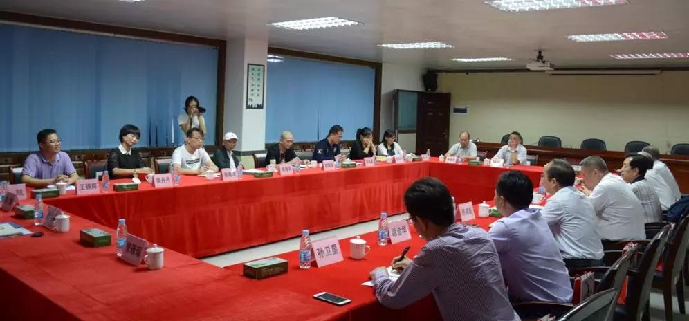 被譽(yù)為“石材世界之窗”的《國(guó)家石材數(shù)據(jù)庫(kù)》建于廣東云浮