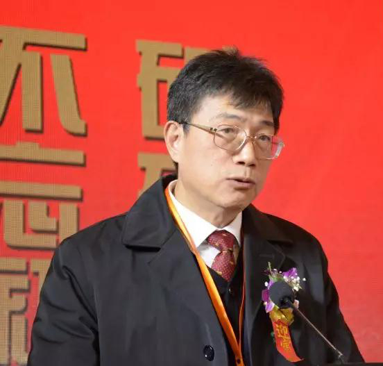 華輝石材股份董事長王清安當(dāng)選全國工商聯(lián)石材業(yè)商會(huì)第四屆理事會(huì)首任輪值會(huì)長