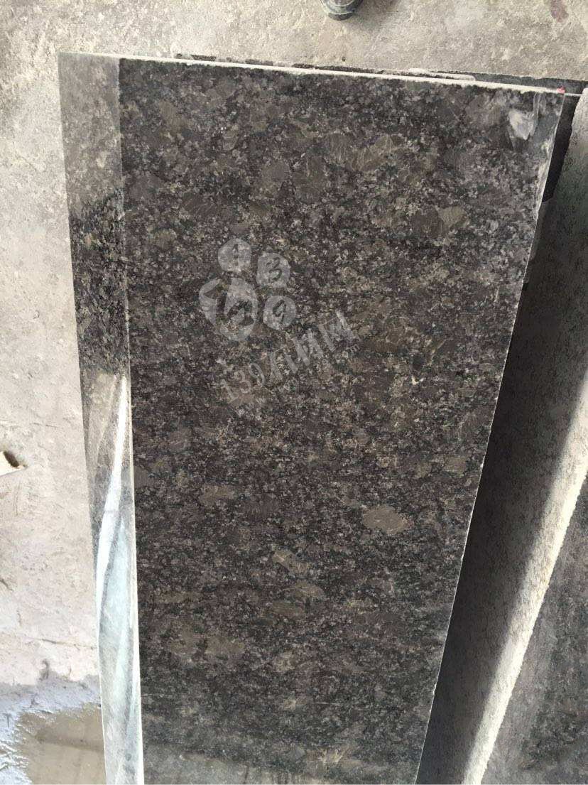 國產(chǎn)小鐵灰石材與進(jìn)口的鐵灰石材對比