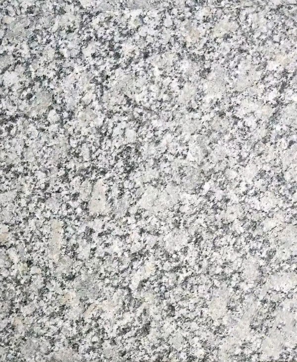 國產(chǎn)小鐵灰石材與進(jìn)口的鐵灰石材對比