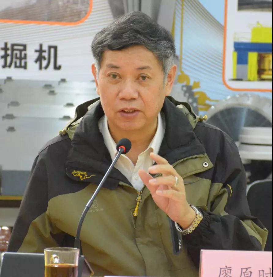 中國石材機(jī)械輔料產(chǎn)業(yè)發(fā)展專家研討會(huì)在水頭召開