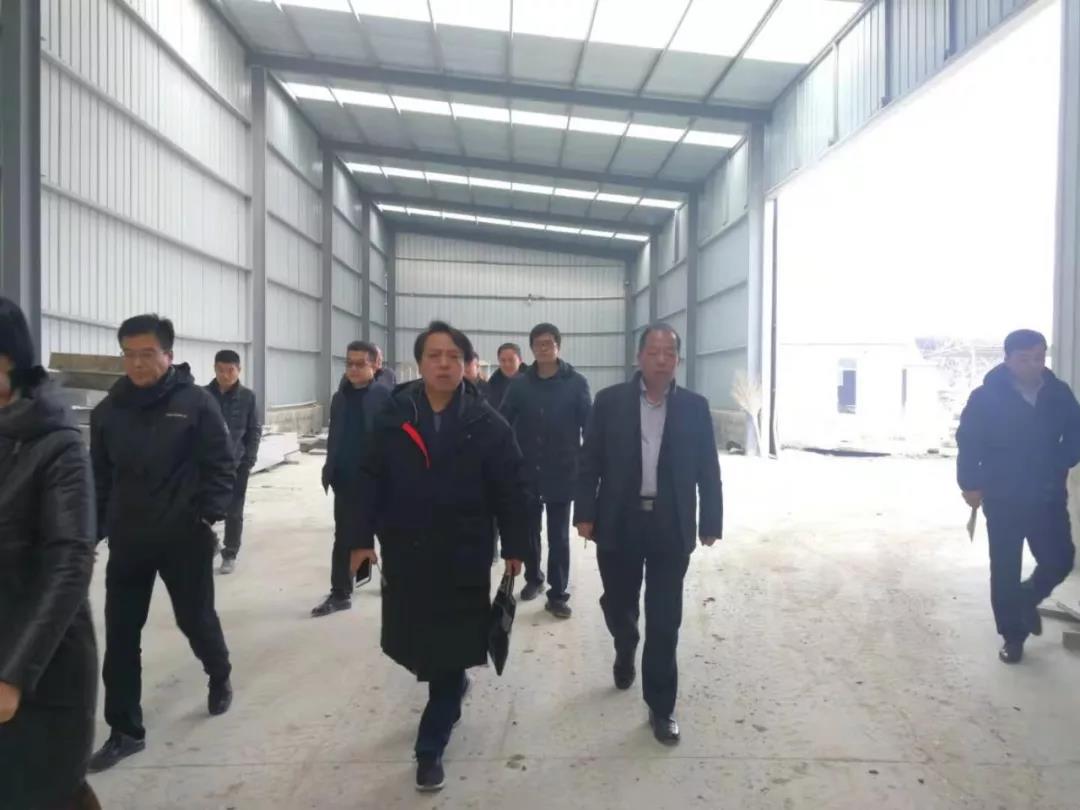 只爭朝夕---中國建筑材料工業規劃研究院、山東省石材行業協會等共同考察調研山東鄒城石材行業!