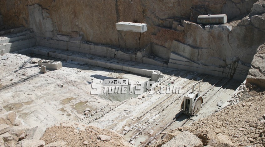 石材礦山陸續開工!礦老板怎么和諧處理礦山和村民的關系?