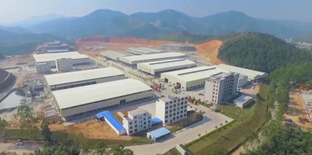 廣西岑溪三堡鎮(zhèn)：整治“小散亂污”加快石材產業(yè)轉型升級