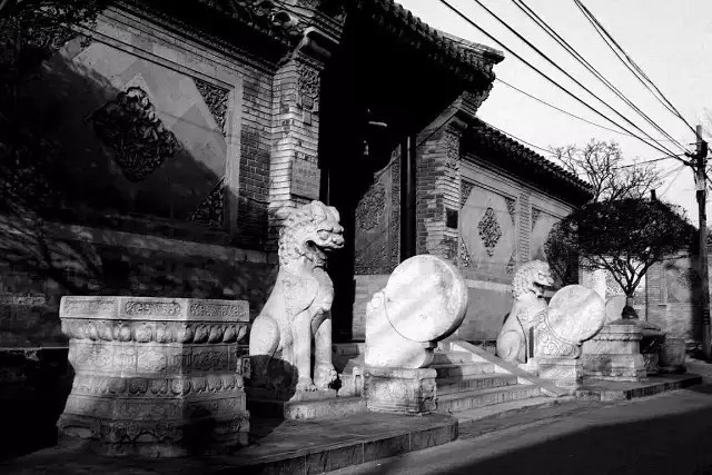 別墅外墻為何選石材(花崗巖)?經歷百年,石材外墻風采依舊