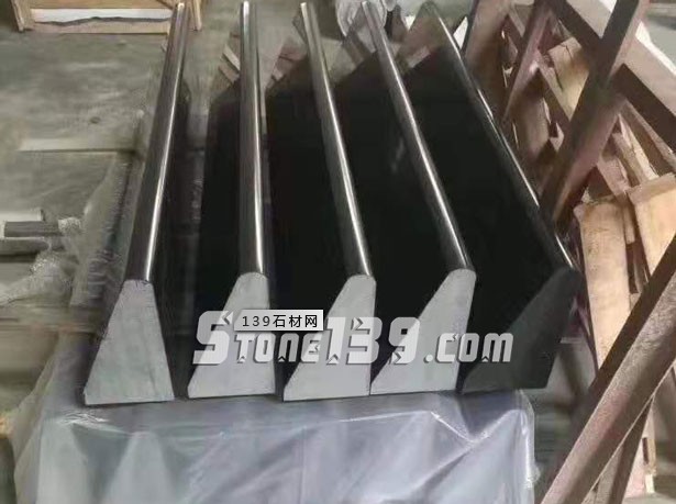 目前最便宜的黑石(湛江黑)產地廣東雷州市召開非法石材場整治工作推進會