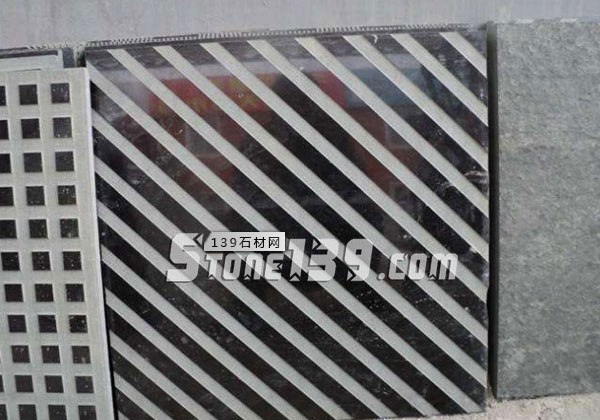 目前最便宜的黑石(湛江黑)產地廣東雷州市召開非法石材場整治工作推進會