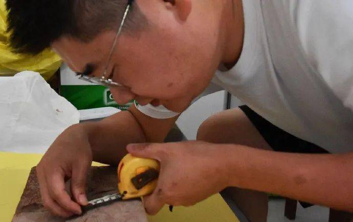 眉山首例!丹棱幸福古村發(fā)現(xiàn)疑距今約一億三千五百萬年的“魚化石”!