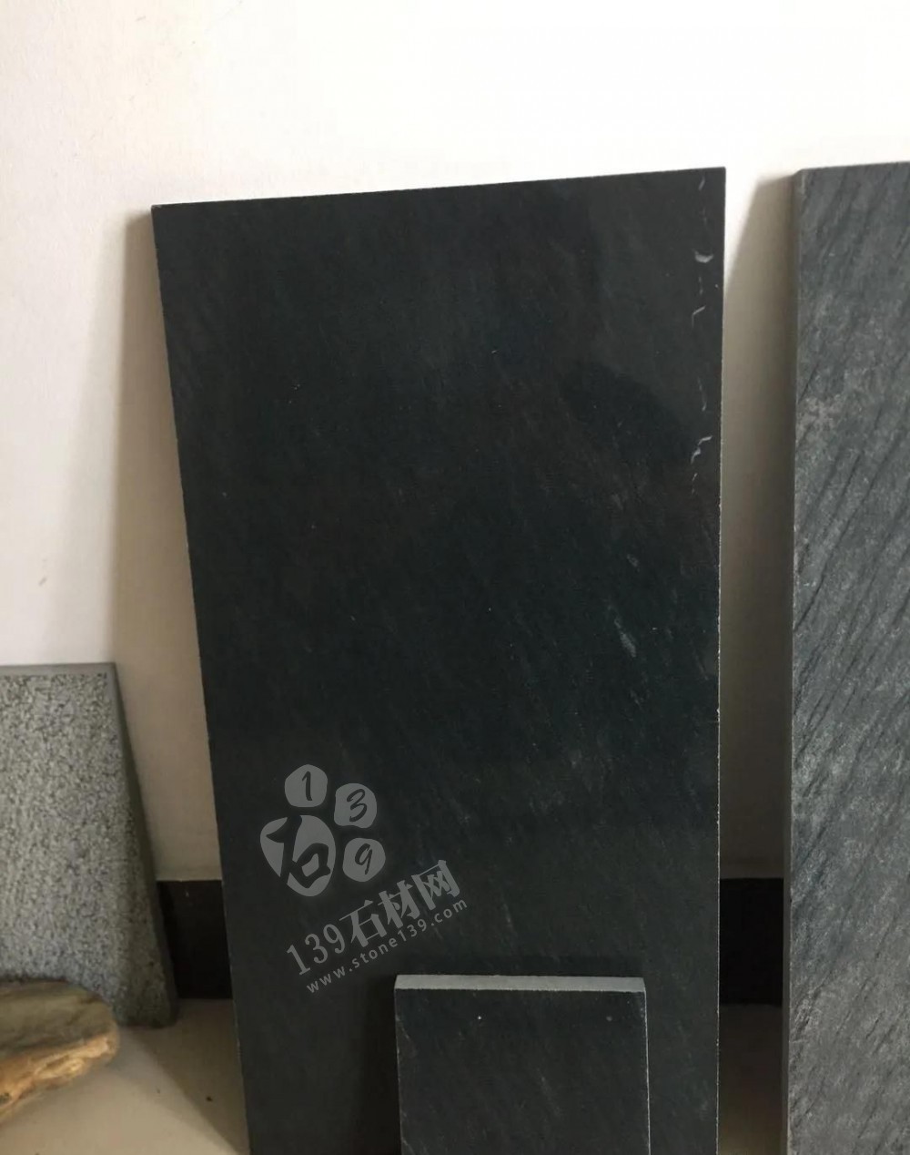 江西省安福縣委書記等領(lǐng)導(dǎo)一行蒞臨方通石業(yè)視察指導(dǎo)!附江西吉安新品青石欣賞!