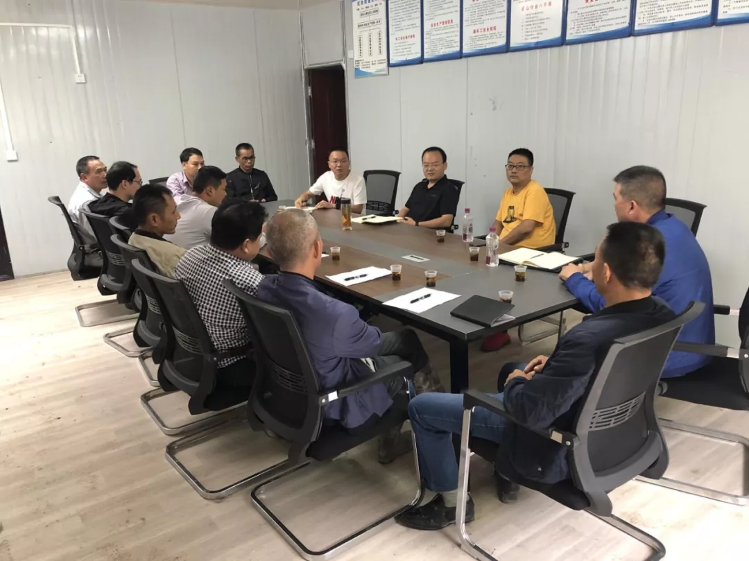 貴州桐梓縣應急局局長梁輝帶隊到羊磴鎮指導石材生產加工安全工作