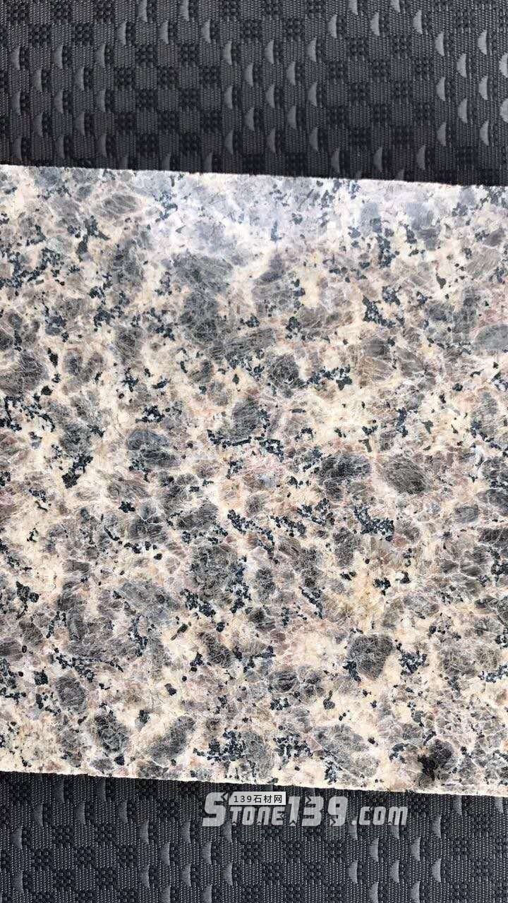 國產兩款特色花崗巖豹皮花和虎皮黃的比較異同