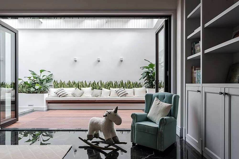 黑白大理石+金屬線，精致優雅的完美搭配