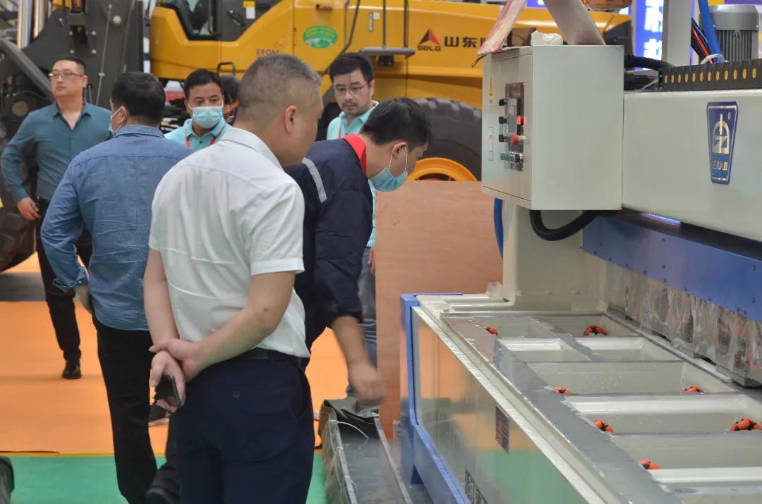 2020中國(水頭)全球石材/巖板機(jī)械輔料博覽會盛大開幕