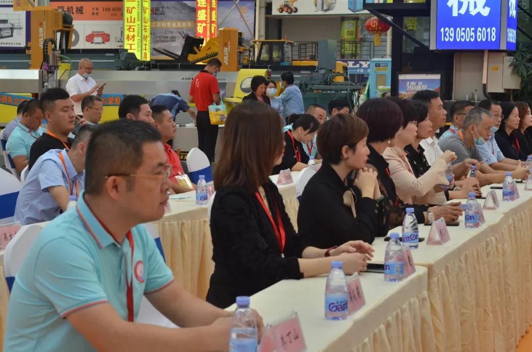 2020中國(水頭)全球石材/巖板機(jī)械輔料博覽會盛大開幕