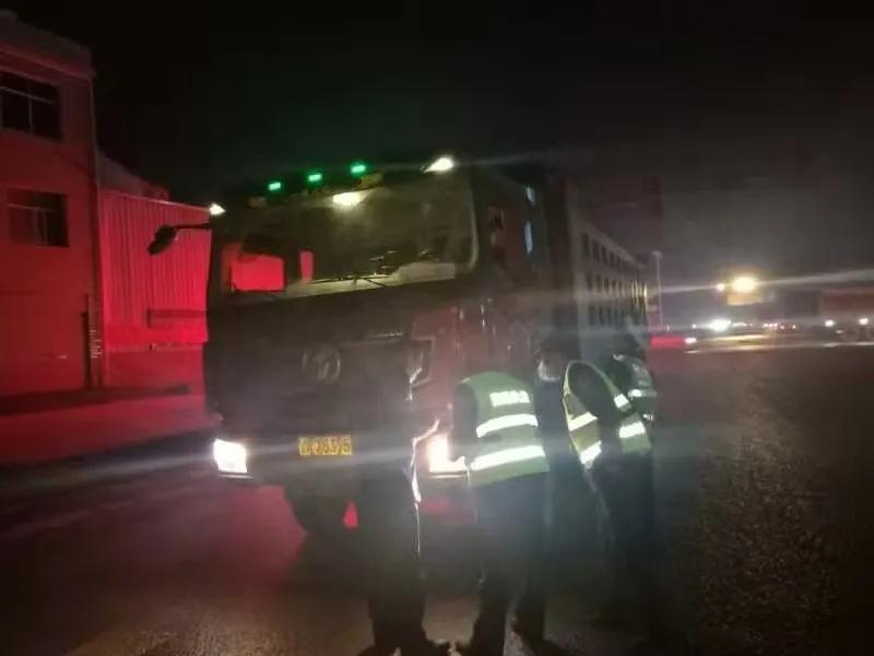 湖北麻城成立專班整治石材產(chǎn)業(yè)貨運(yùn)車輛,6家企業(yè)被下達(dá)責(zé)令整改通知書