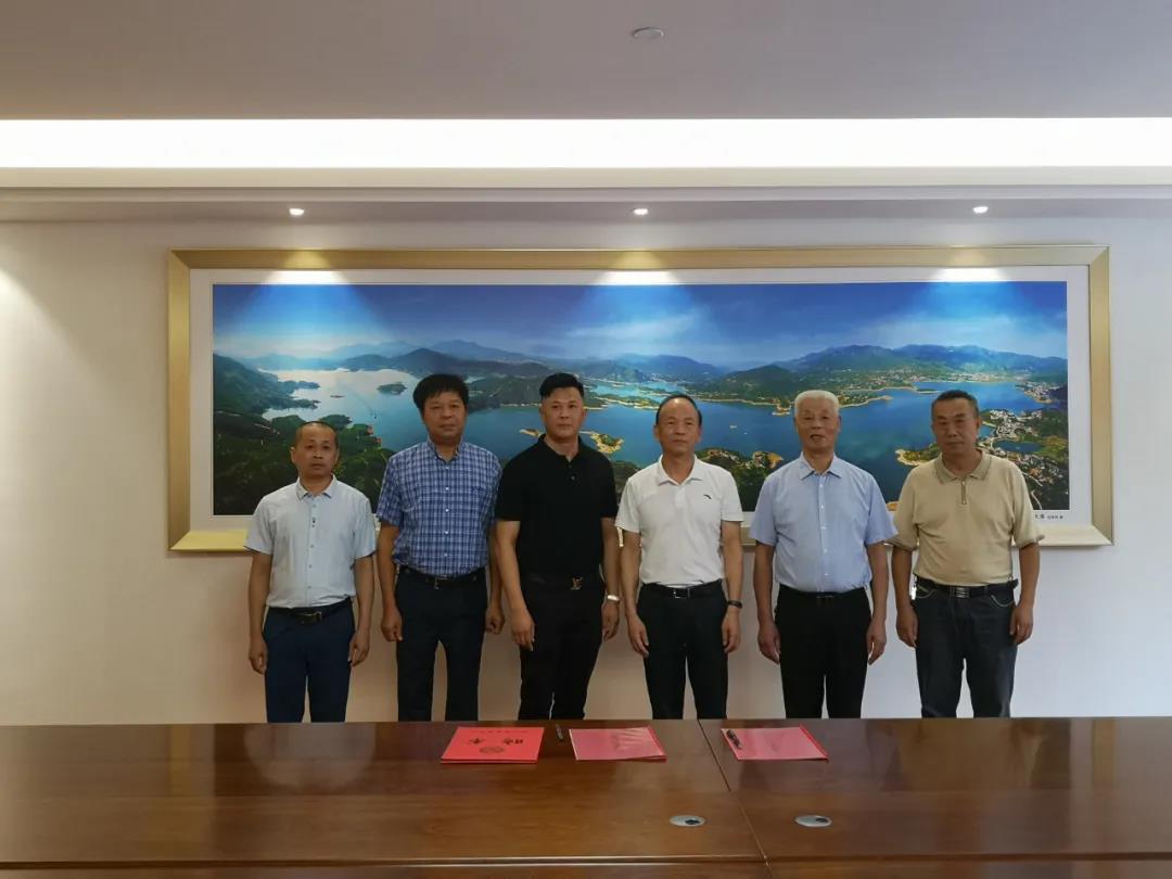 【石界大愛】近期，眾多石企認捐數千萬，用于開展扶貧濟困、文化教育等慈善公益活動