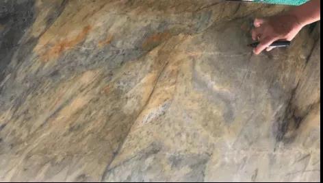 易爆裂石材，應(yīng)該如何加工呢？