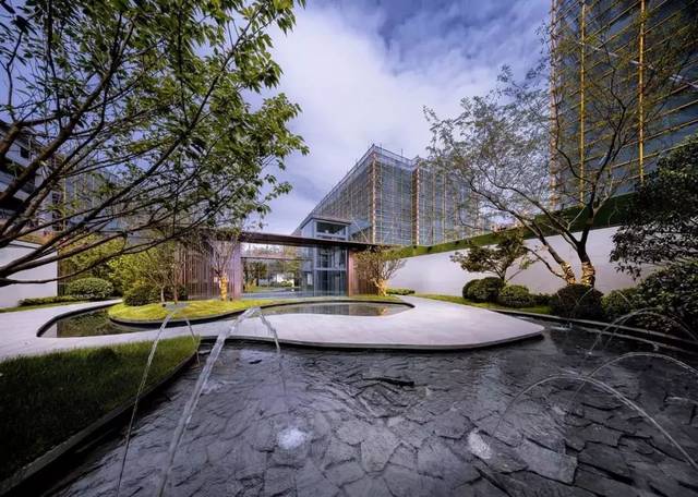 原始巖石材料做水景——板巖、片巖、頁巖三者有什么區別? 板巖、片巖、頁巖做水景工程