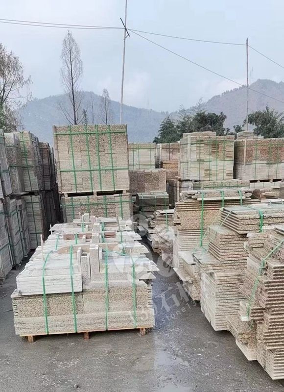 朝陽石材廠帶您區別江西德興黃色花崗巖卡麥黃的大黃、中黃、淺黃樣品