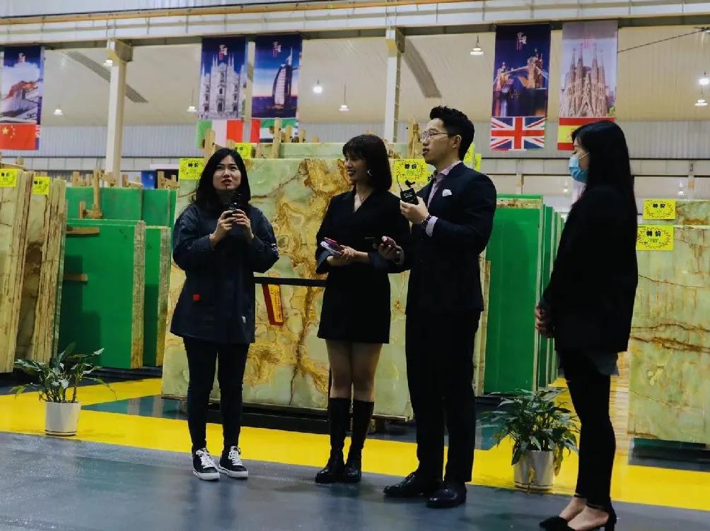 大開眼界!石尚路 我們帶你走進(jìn)水頭鵬翔石材城宏星玉石館直播玉石古典美