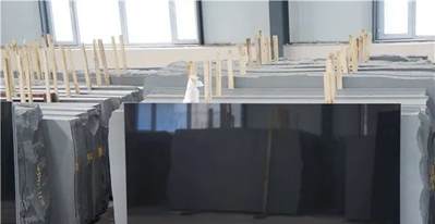 墓碑中的“愛馬仕”丨山西黑石材，十年漲10倍，比房價漲的還快