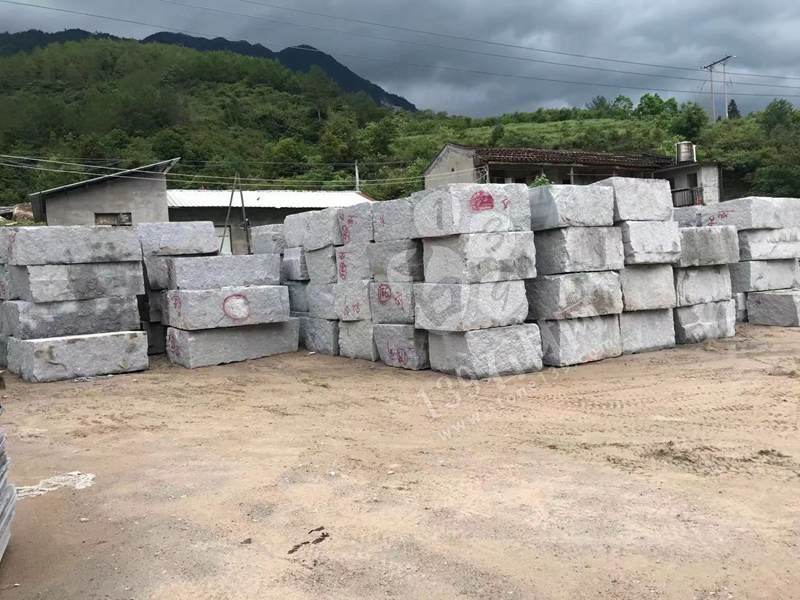 【恒泰吉石材】經營泰寧珍珠蘭(福建藍寶石)、五彩紅、自有大型礦山