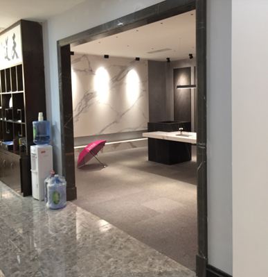 為什么建議門套位置做石材腳墩?