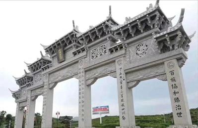 淺談石雕牌坊價格決定因素分析，附價格參考！