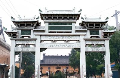 淺談石雕牌坊價格決定因素分析，附價格參考！