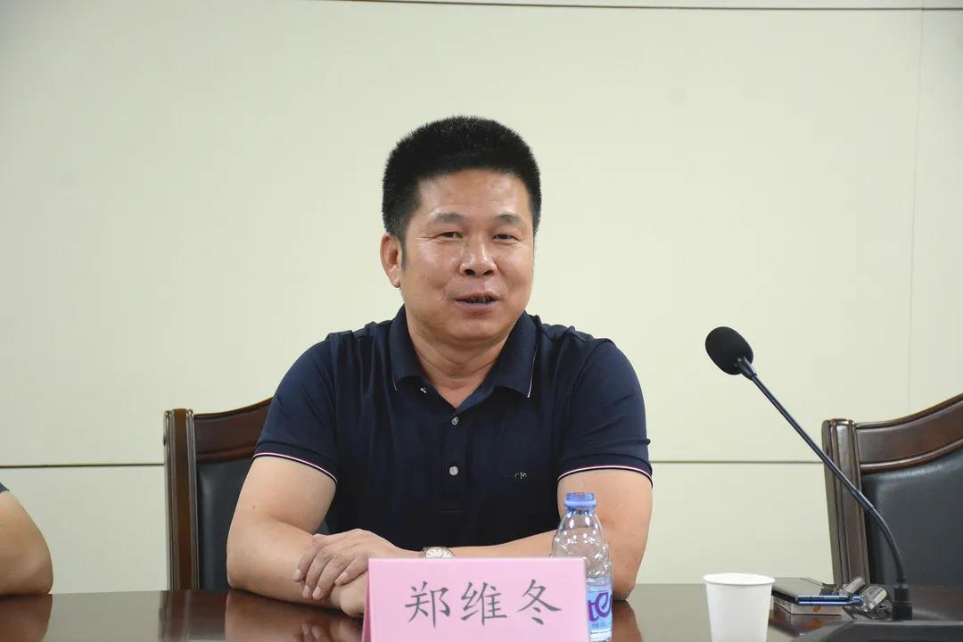 新疆奇臺縣委副書記、縣長劉強一行到訪南安市石材協會