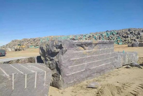 內(nèi)蒙古烏拉特中旗聯(lián)社與當(dāng)?shù)厥男袠I(yè)商會(huì)初步達(dá)成信貸合作意向，附黑石產(chǎn)品欣賞！