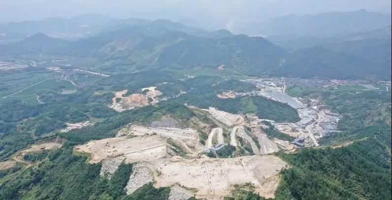 浙江麗水遂昌首個“無廢工廠”有多牛！一年消納42萬噸固廢，打包了周邊石材廠廢石粉？