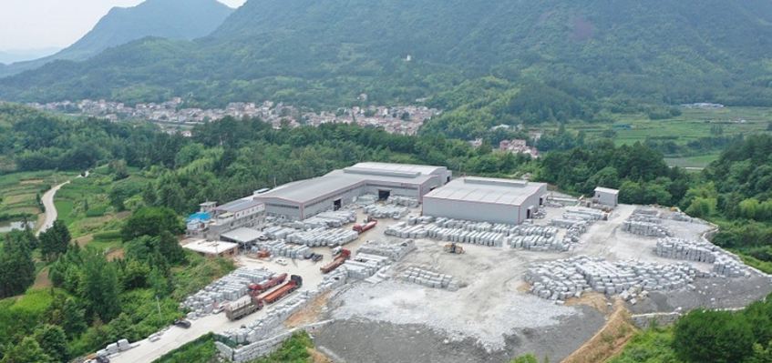 安徽芝麻灰石材產(chǎn)地旌德縣花崗巖礦山及灰麻石材欣賞!