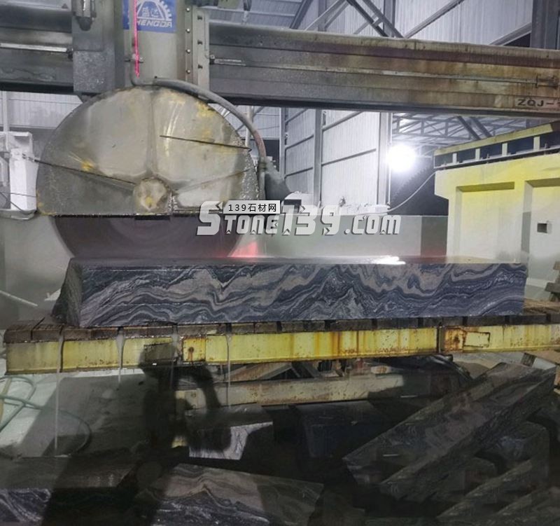 【羅田縣華宇石材】經(jīng)營湖北浪淘沙、芝麻灰、芝麻白花崗巖系列產(chǎn)品