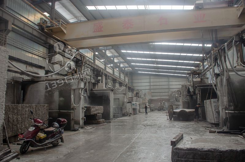 新盛泰石業主營印度進口花崗巖印度藍、金茂藍、蘭珍珠、英國棕、安哥拉黑、巴西進口花崗巖淺紫點、加州金麻