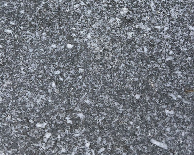 洪剛石業主要經營安徽芝麻黑(金寨黑花崗巖)路沿石、斧剁面、盲道石、蘑菇石等產品