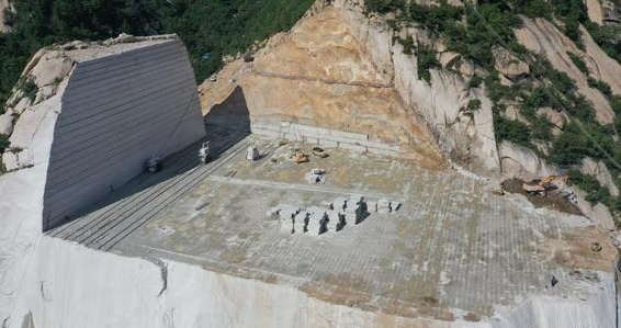 這些新礦G635石材可以替代已經(jīng)封礦的福建安溪紅花崗巖 安溪紅石材G635替代品