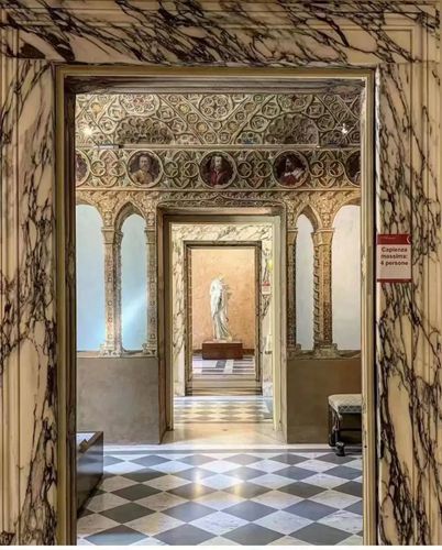 寶格麗大理石(卡拉卡塔紫)