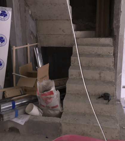 干貨:石材樓梯搭配玻璃護欄欄桿的幾種做法 石材樓梯搭配玻璃護欄欄桿