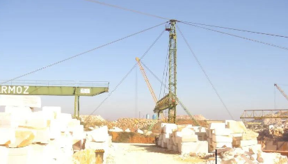 干貨分享給家里有礦的石材小伙伴:石材礦山開(kāi)采工藝與設(shè)備解析 石材礦山開(kāi)采工藝與設(shè)備解析