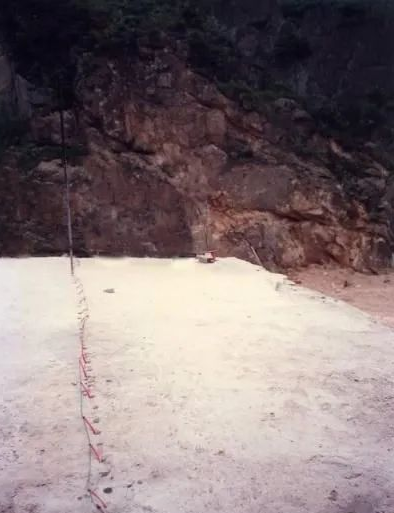 干貨分享給家里有礦的石材小伙伴:石材礦山開(kāi)采工藝與設(shè)備解析 石材礦山開(kāi)采工藝與設(shè)備解析