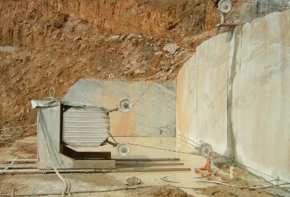 干貨分享給家里有礦的石材小伙伴:石材礦山開(kāi)采工藝與設(shè)備解析 石材礦山開(kāi)采工藝與設(shè)備解析