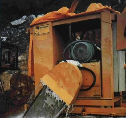 干貨分享給家里有礦的石材小伙伴:石材礦山開(kāi)采工藝與設(shè)備解析 石材礦山開(kāi)采工藝與設(shè)備解析