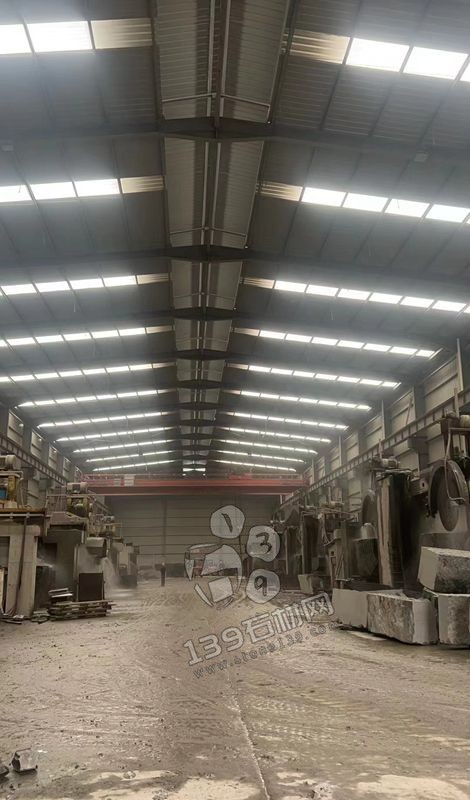 廣西芝麻黑礦山開采、金宏石業鐘山青（廠礦一體）